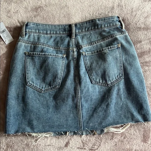 NWT denim skirt - Picture 2 of 3